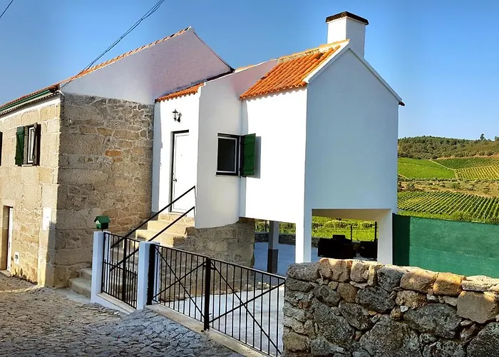 Casa Lajes - Local * Vila Nova de Fozcoa